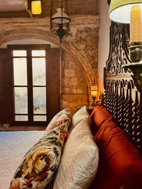 Oliva Courtyard Guesthouse Extérieur photo