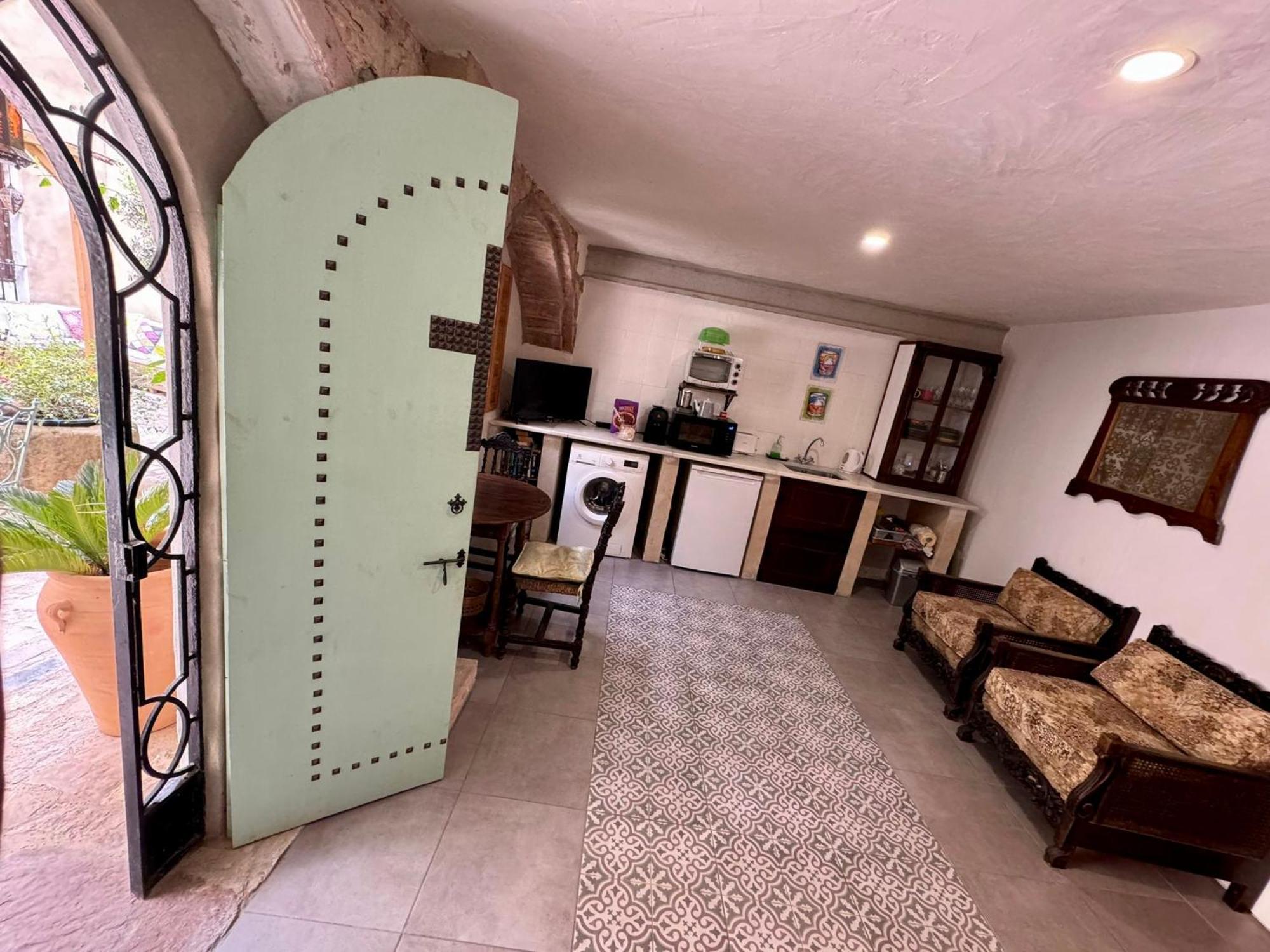 Oliva Courtyard Guesthouse Extérieur photo